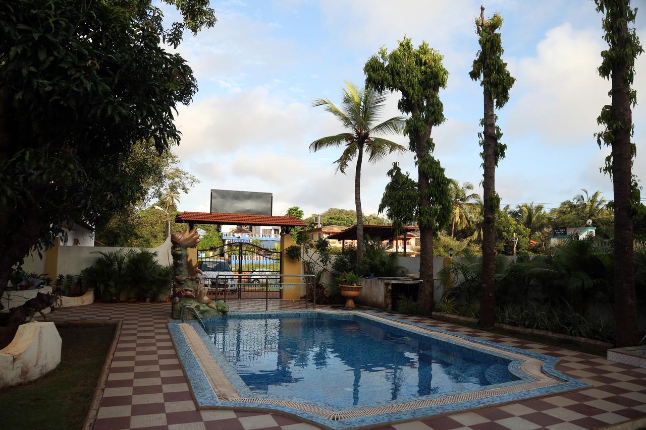 Treebo Trend Skylight Royal Stay Candolim Exterior foto